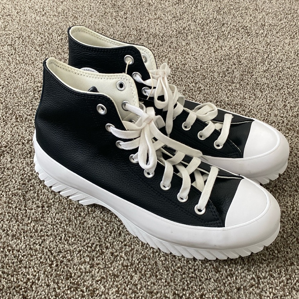 Black Leather Converse M 8.5 W 10.5